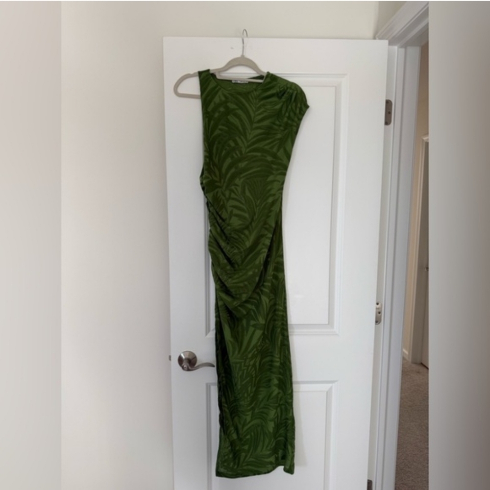 ZARA Dress - Picture 4 of 5